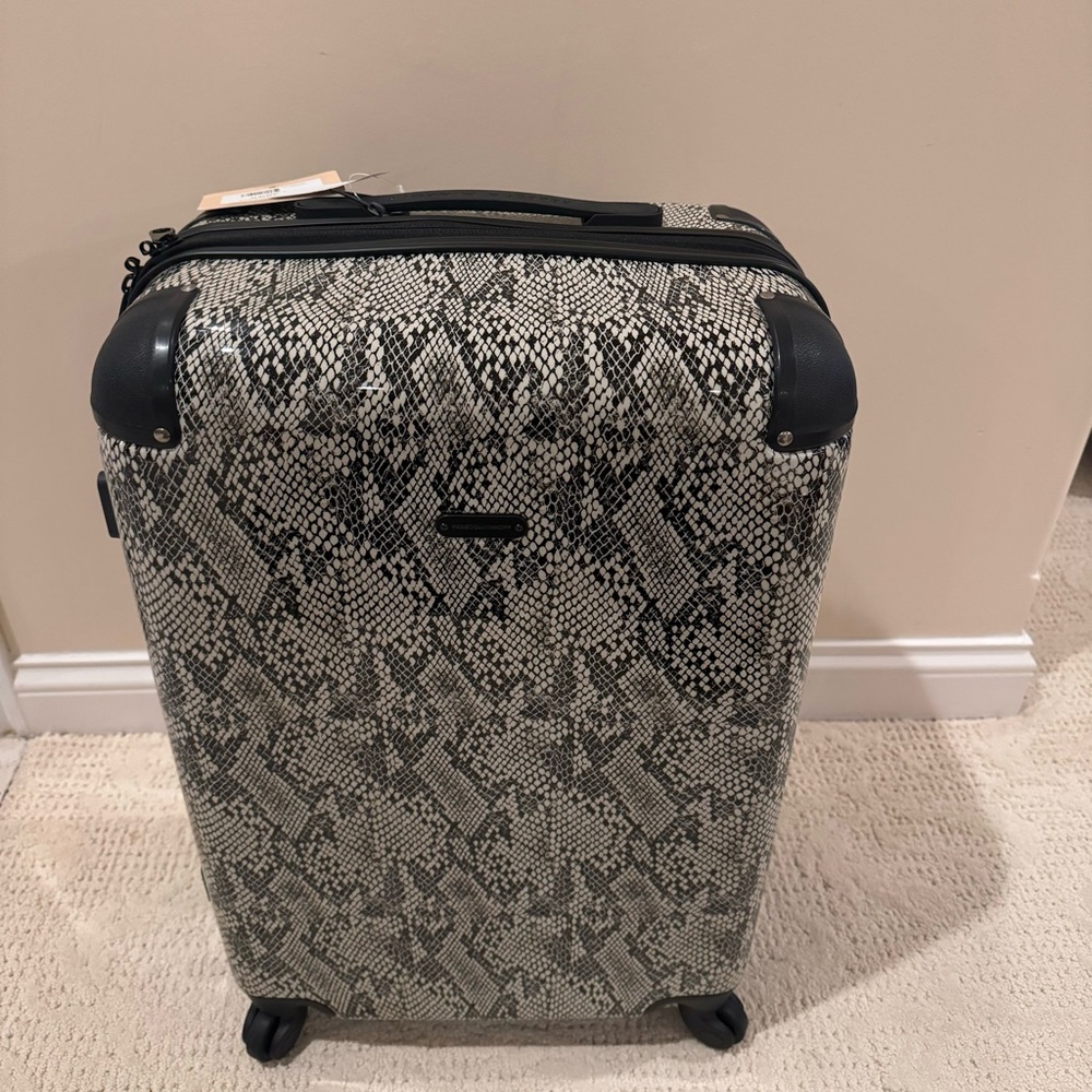 Rebecca Minkoff Pippa 24” Spinner Snake-Print Suitcase Made in Thailand NIB - Picture 11 of 15
